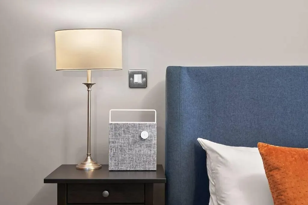 Large Stylish Bright & Luxurious 2 Bed Apartment Dublin 0*,
