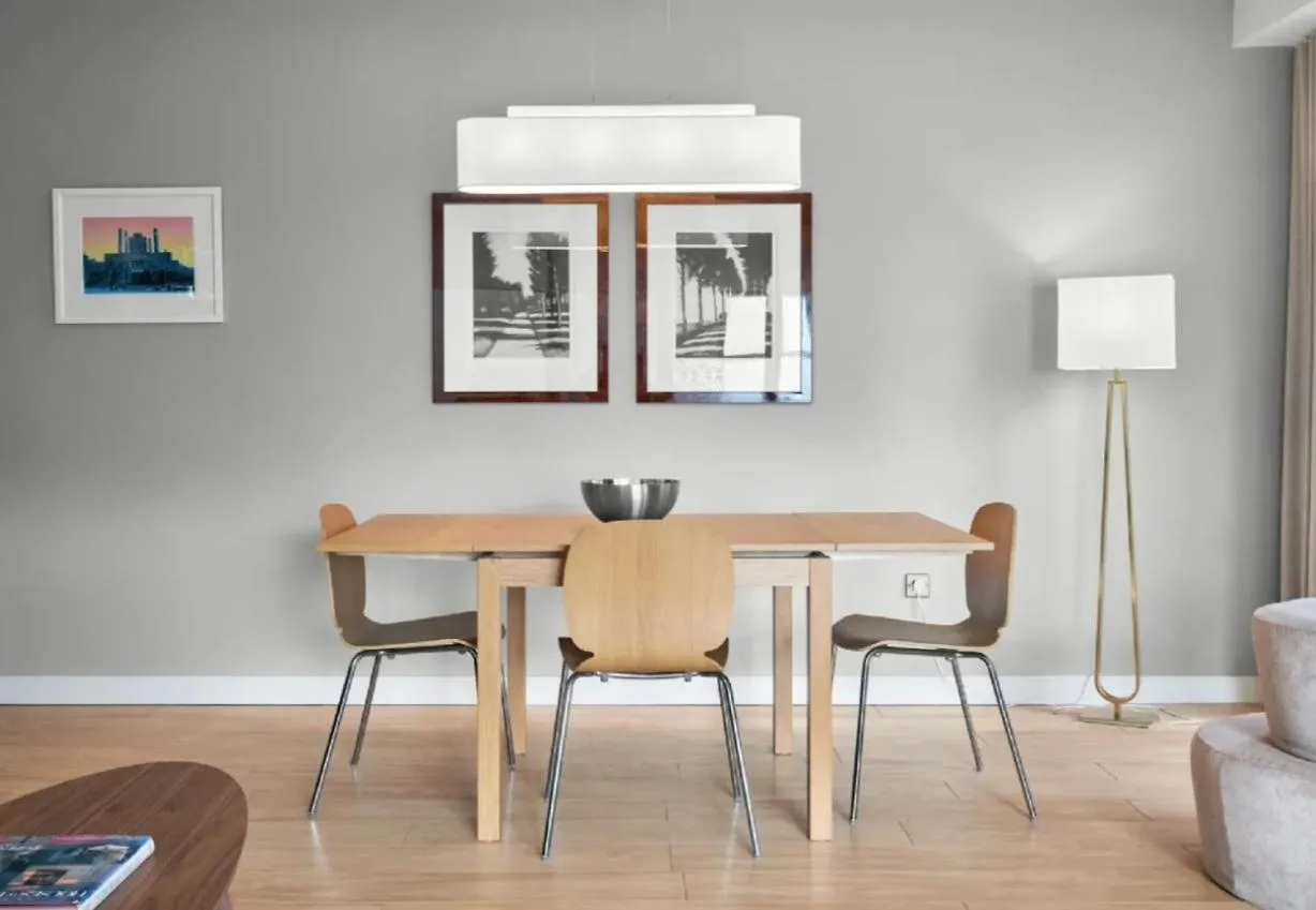 Large Stylish Bright & Luxurious 2 Bed Apartment Dublin Holiday home
